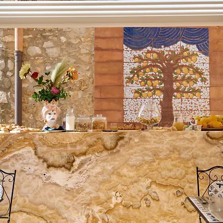 Vittoria Hotel